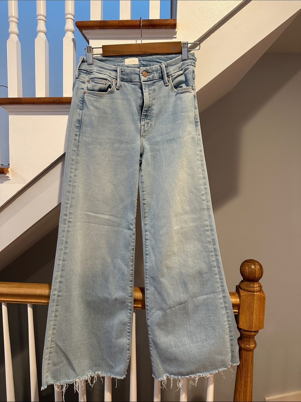 Mother Light Wash Wide Leg Women’s Jeans size 26